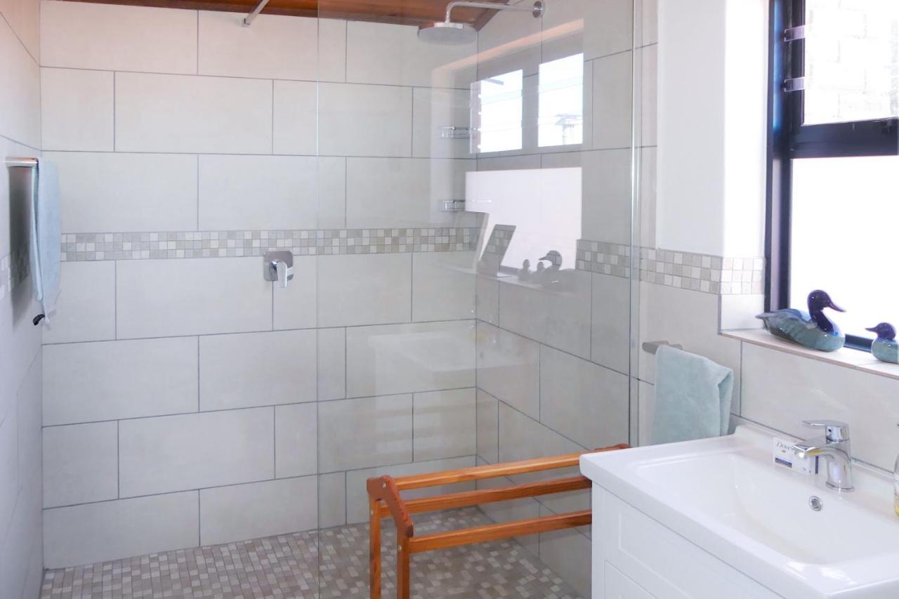 Shalom Self Catering Hotel Kleinmond Exterior foto