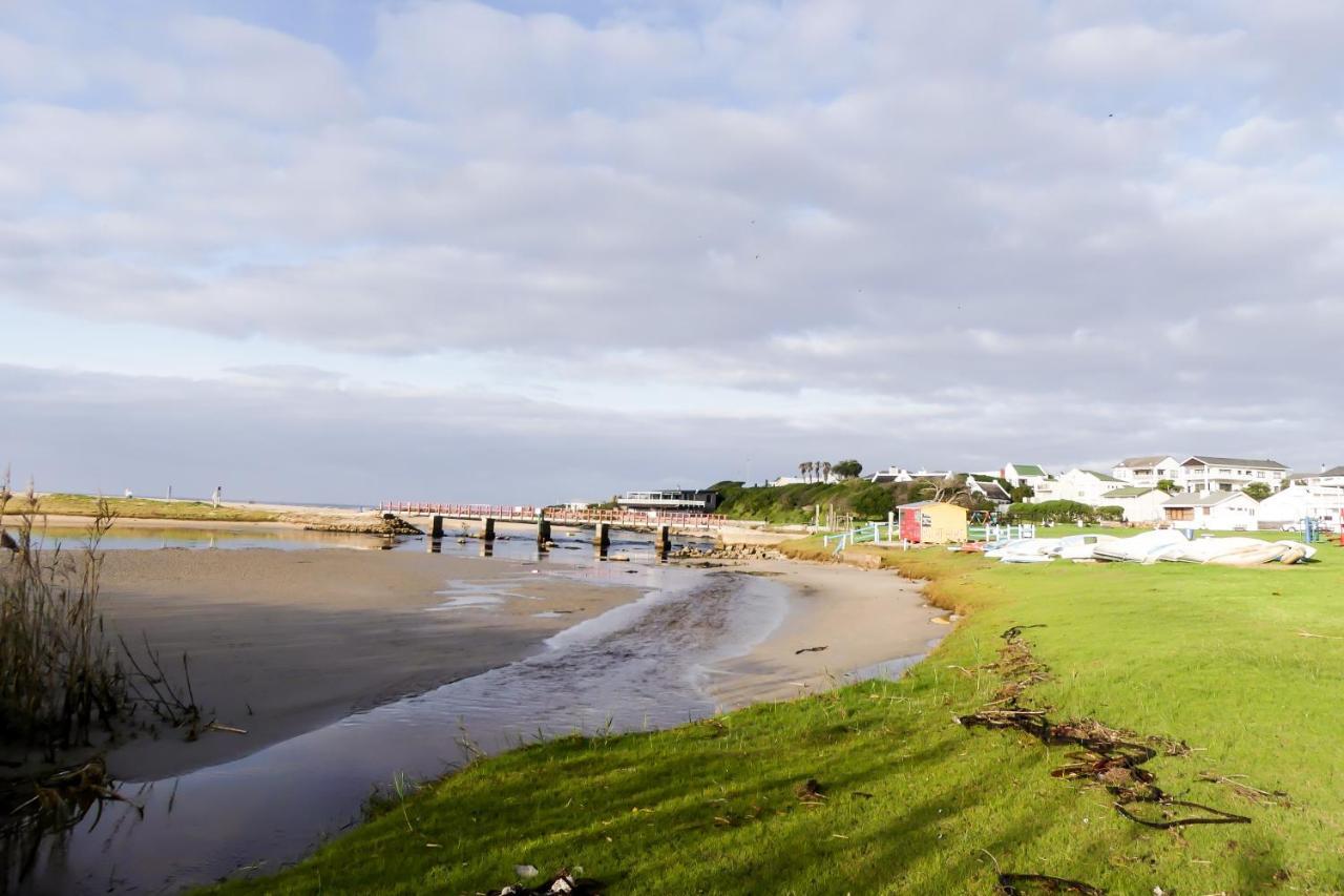 Shalom Self Catering Hotel Kleinmond Exterior foto